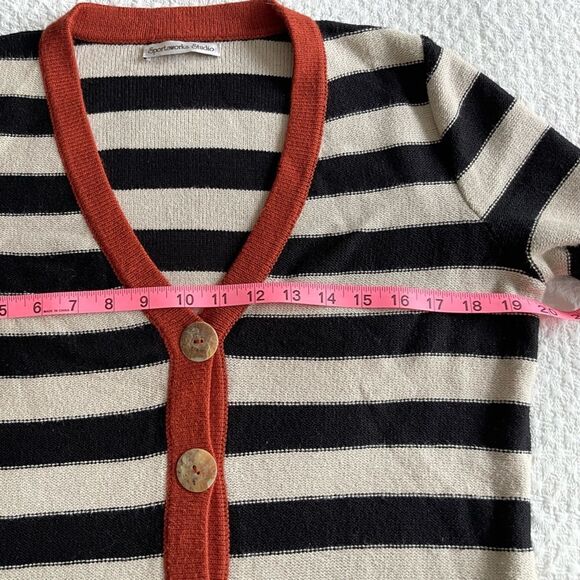 Sportsworks Studio striped Fall cardigan sweater size medium - Picture 6 of 9